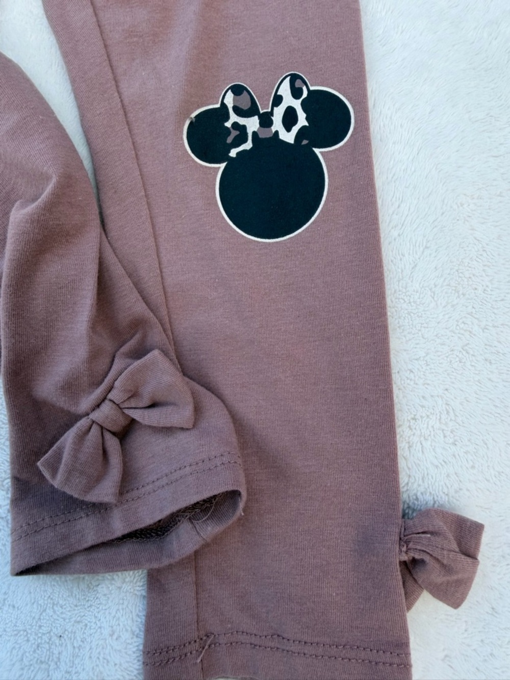 Disney Pink and Mauve Minnie Mouse Leopard-Matching Set Size 4 - Picture 7 of 9